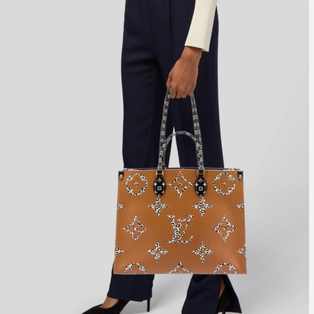 Louis Vuitton GM jungle tote